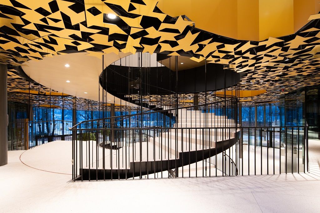 A házat már a tervei alapján 2019-ben Európa legjobb középületének választották a rangos londoni International Property Awardson
