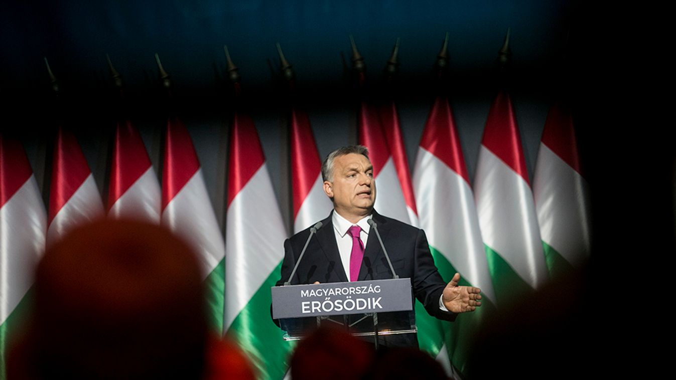 Orbán Viktor: Az államigazgatásban a hazaszeretet, a külpolitikában a magyar érdek a zsinórmérték