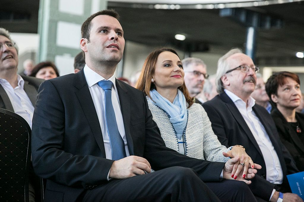 Gyurcsány Ferenc, a Demokratikus Koalíció elnöke, volt szocialista miniszterelnök beszédet mond a párt tisztújító kongresszusán a fővárosi Millenárison 2017. március 4-én.Fotó: Horváth Péter Gyula