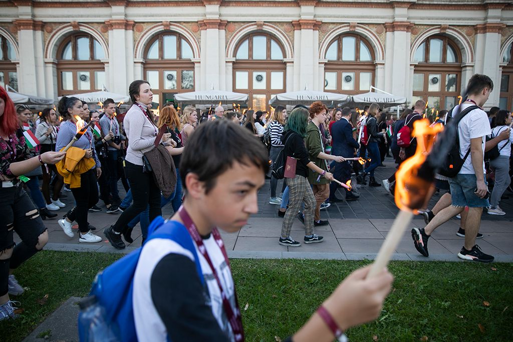 Ünnepi fáklyás felvonulás Budapesten 17-HPGy