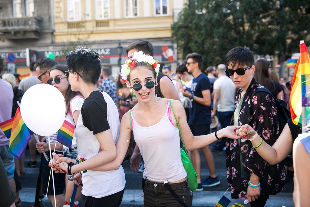 Az LMBTQ-közösség (leszbikus, meleg, biszexuális, transznemű és queer emberek) fesztiválja, a 22. Budapest Pride felvonulásának résztvevői Fotó: Horváth Péter Gyula