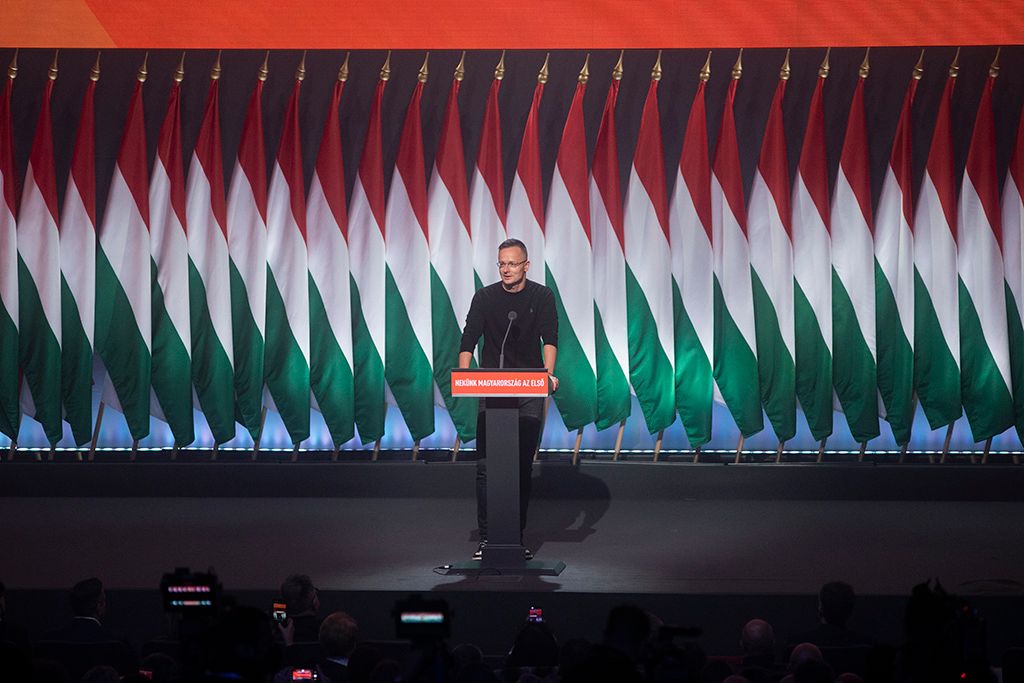 Szijjártó Péter külgazdasági és külügyminiszter beszédet mond a Fidesz 29. tisztújító kongresszusán Budapesten Fotó: Horváth Péter Gyula