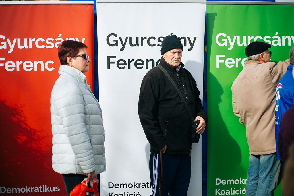 Gyurcsány Ferenc, a Demokratikus Koalíció elnöke, "Orbánnal nincs alku" elnevezésű választási kampány keretében országjárása huszonötödik állomásaként Csepelre látogatott,ahol utcafórumot tartott. Fotó: Horváth Péter Gyula