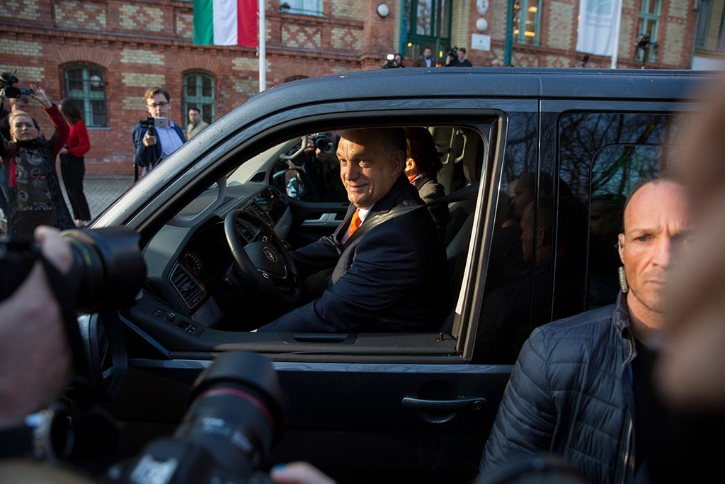 Már reggel elment szavazni Orbán Viktor miniszterelnök és felesége, Lévai Anikó. Fotó: Horváth Péter Gyula