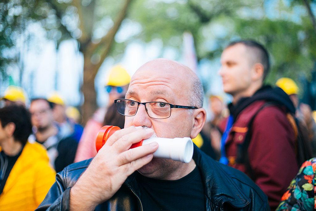 Szakszervezetek demonstrációja a Cafeteria visszaállításáért a Magyar Nemzeti Bank székháza előtt, a Szabadság téren 2018. november 6-án. Fotó: Horváth Péter Gyula / PS