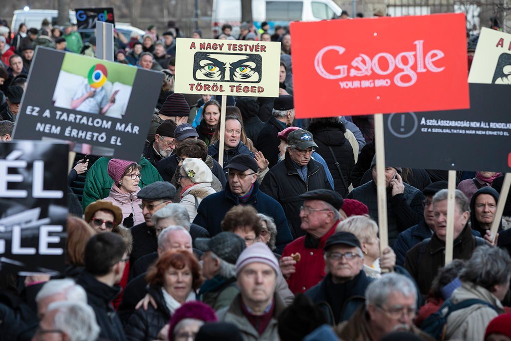 Tüntetés a Google ellen, a szólásszabadságért ! 26-HPGy