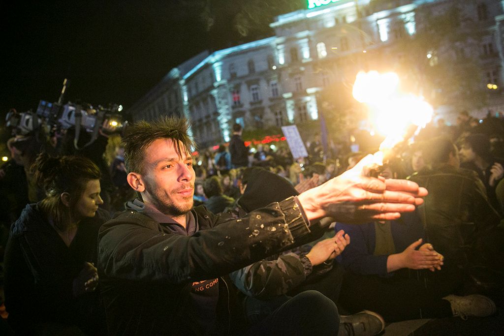 Az Oktatási szabadságot csoport demonstrációja után tiltakozók tovább vonultak  az Oktogonra Fotó: Horváth Péter