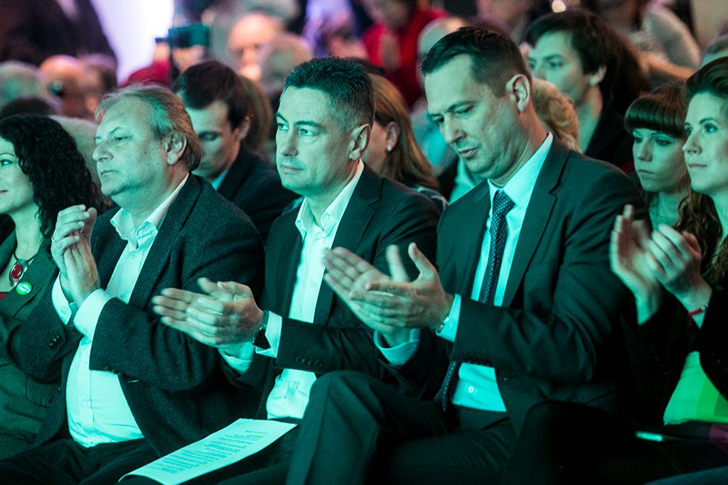 Hiller István Horváth Csaba és Molnár Zsolt az MSZP budapesti évadnyitó rendezvényén a Dürer Rendezvényházban Fotó: Horváth Péter Gyula