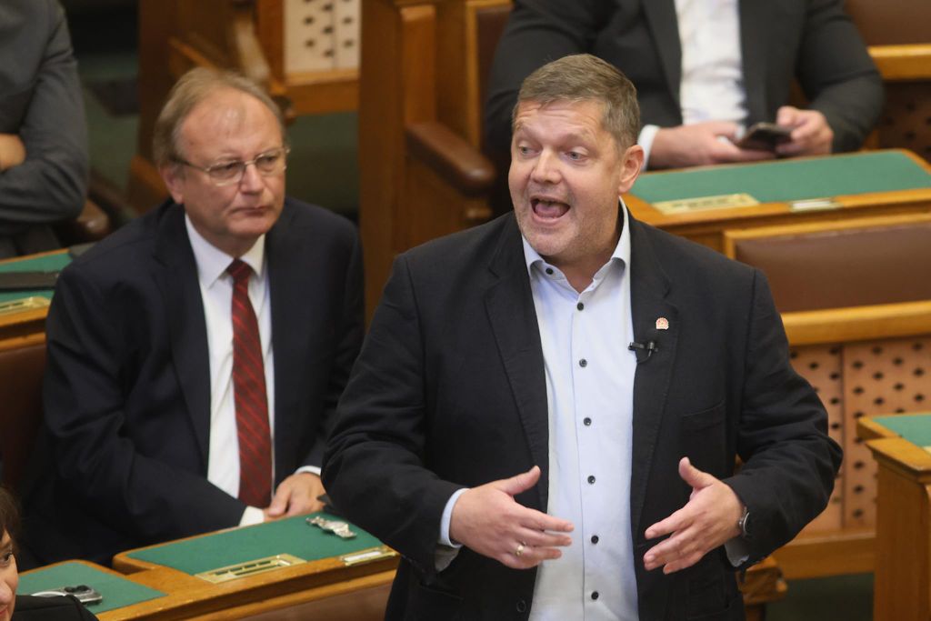 20230925 -- Parlament, plenáris ülés // fotó: Hatlaczki Balázs