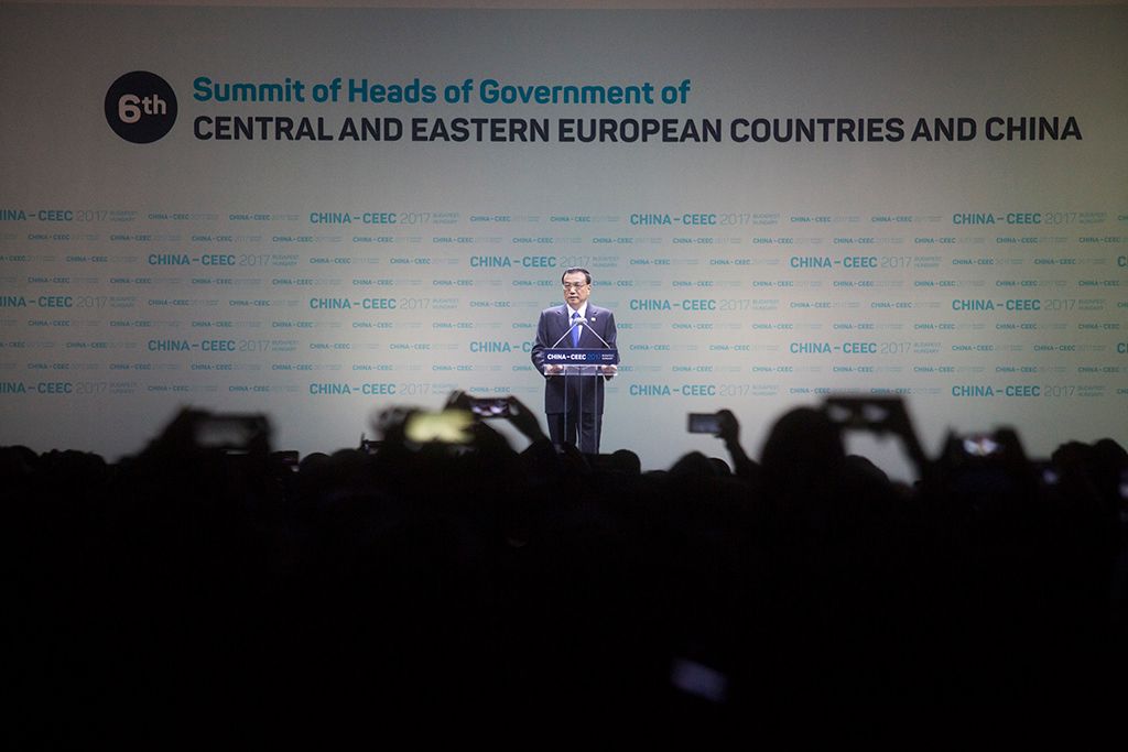 Li Ko-csiang kínai miniszterelnök felszólal a Kína-Kelet-Közép-Európa  csúcstalálkozón Fotó: Horváth Péterv Gyula