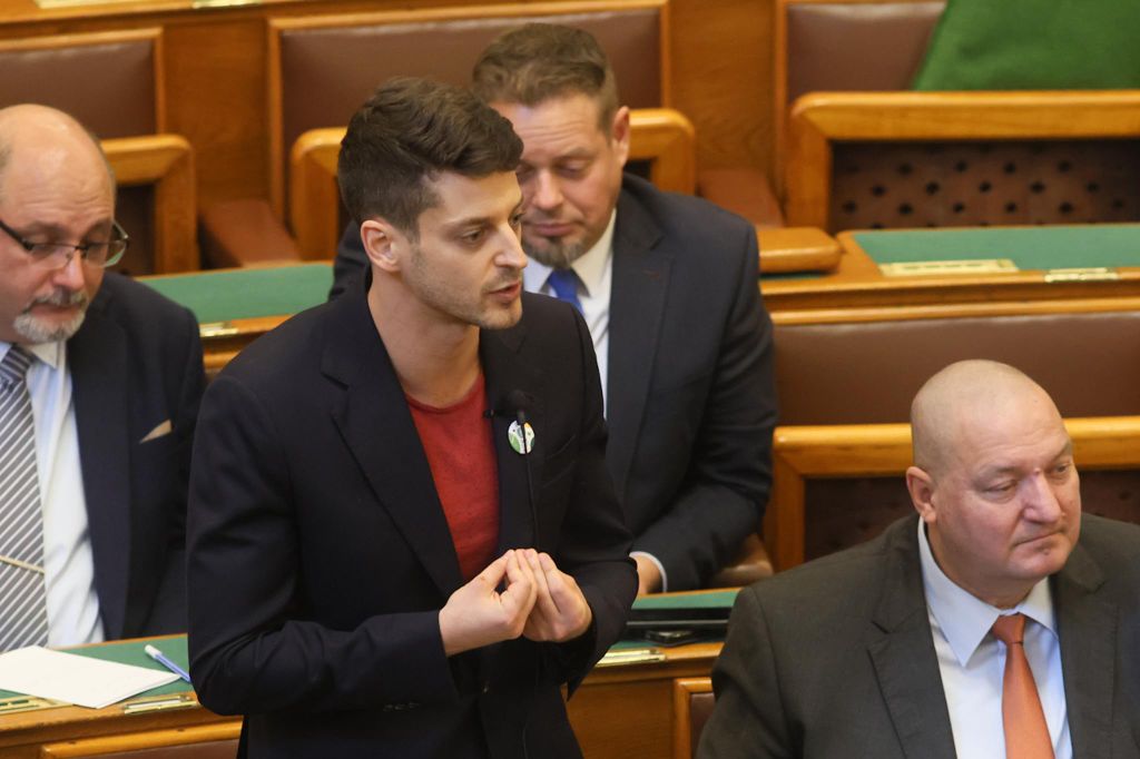 20230925 -- Parlament, plenáris ülés // fotó: Hatlaczki Balázs