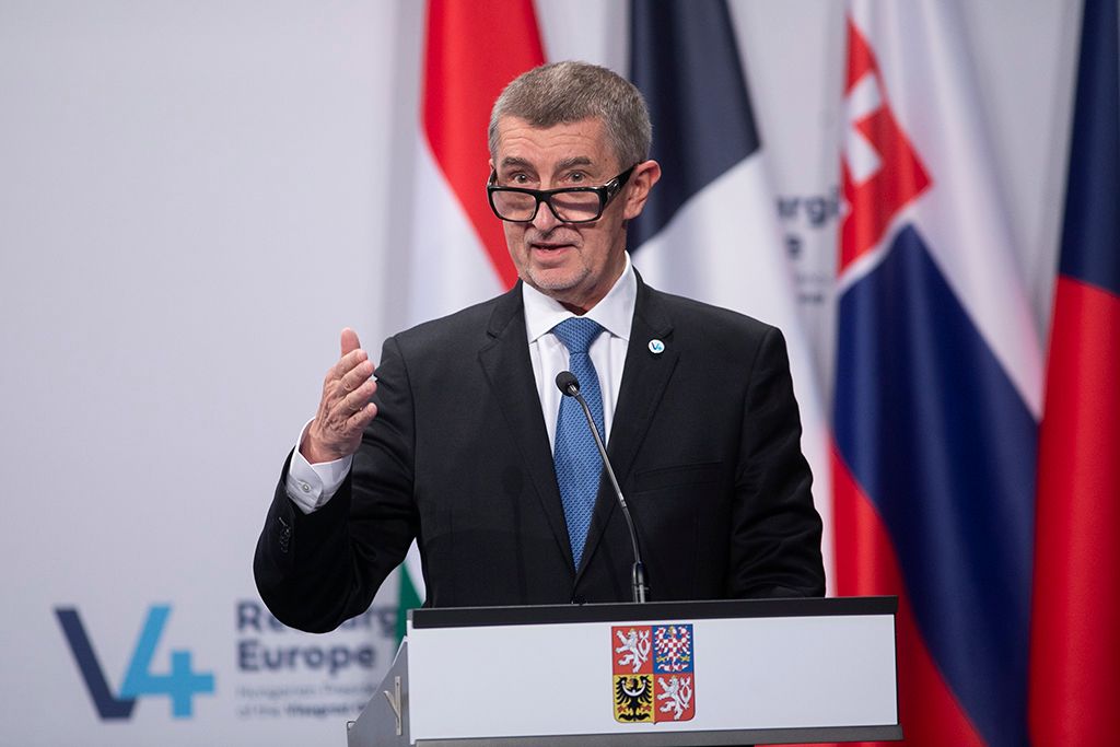 Andrej Babis a V4-Franciaország csúcstalálkozón. A visegrádi országok miniszterelnökei megbeszélést folytattak Emmanuel Macron francia köztársasági elnökkel 8 Fotó Horváth Péter Gyula