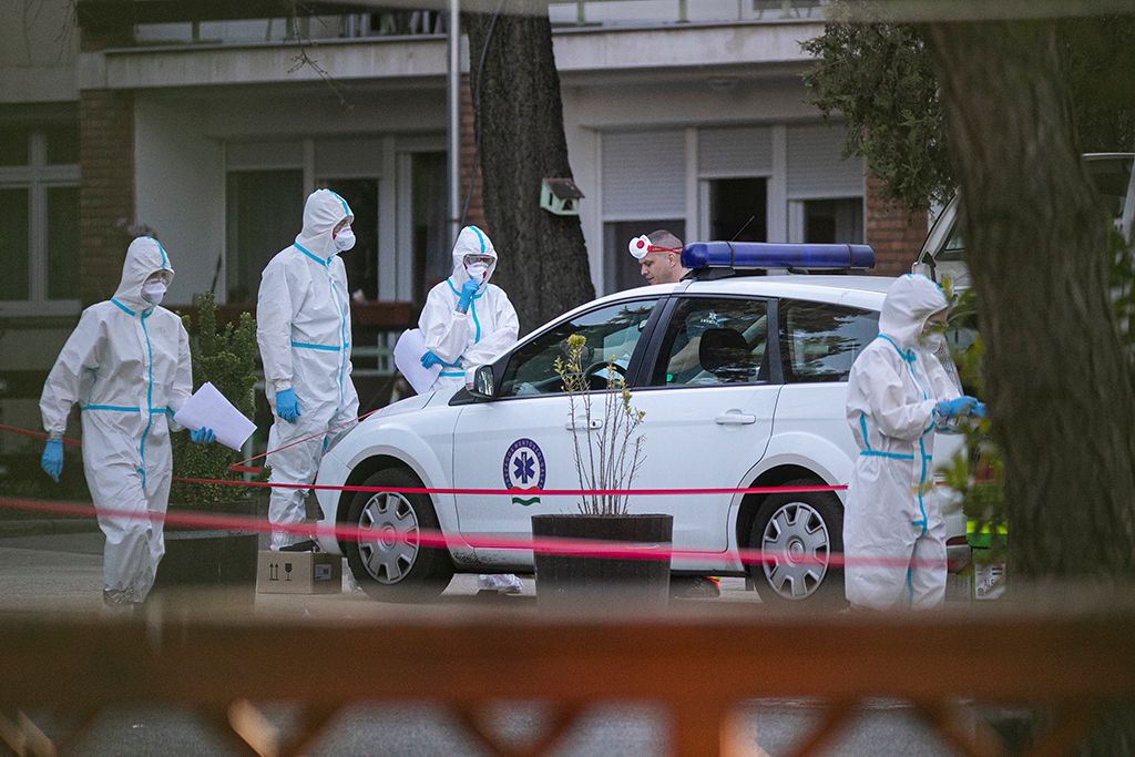 Koronavírus - Kórházba viszik a lakókat a Pesti úti idősotthonból 2-HPGy