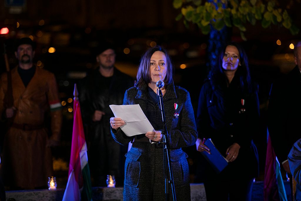 Borvendég Zsuzsanna a Halhatatlanok napja megemlékezésen 3-HPGy