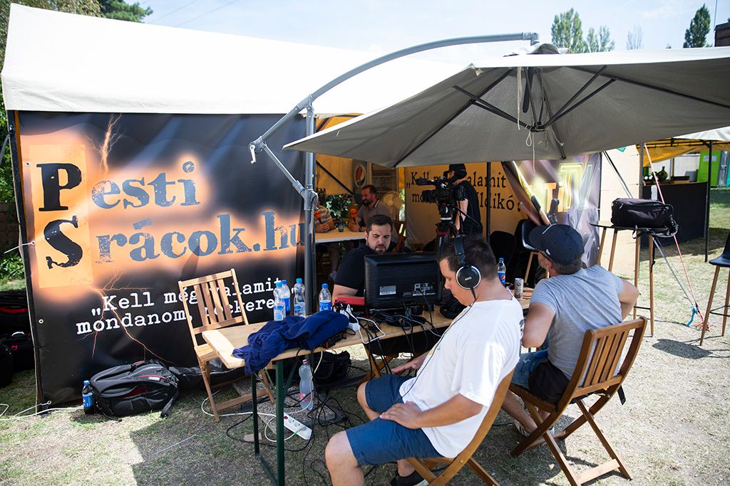RockBalaton PEstiTV sátor 2-HPGy