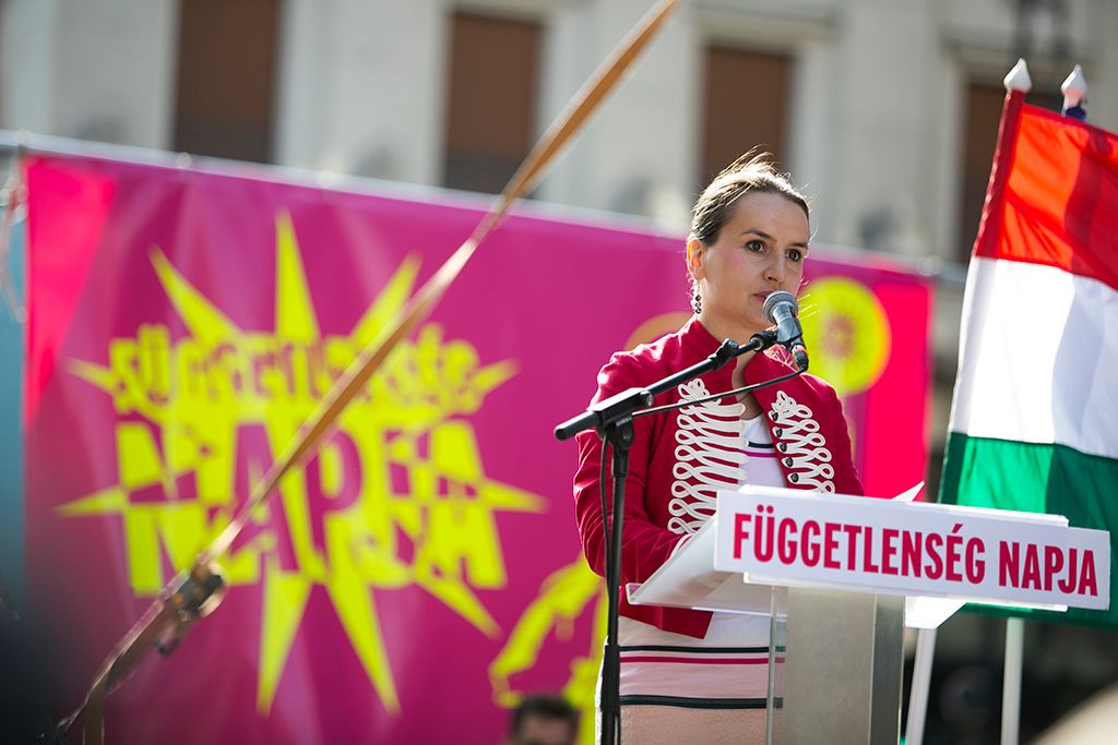 Lukácsi Katalin A Függetlenség Napja elnevezésű ellenzéki tüntetés Budapesten V. kerületében, a Szabad sajtó úton 2017. augusztus 20-án. Fotó: Horváth Péter Gyula