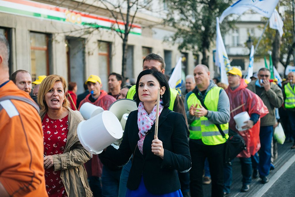 Kunhalmi Ágnes a Szakszervezetek demonstrációján Fotó: Horváth Péter Gyula / PS