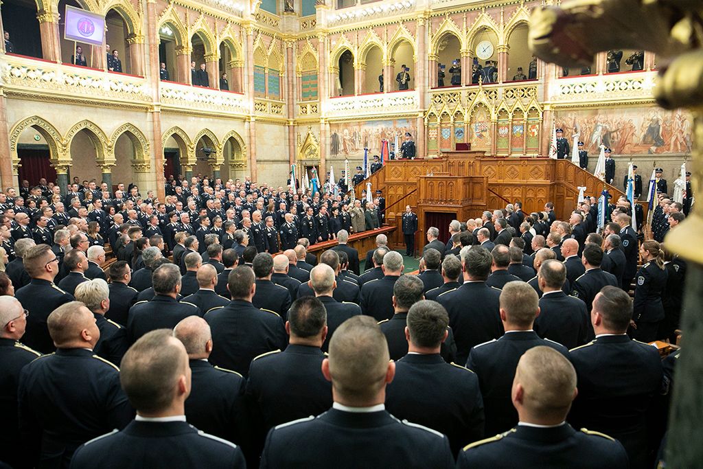Százéves a magyar rendőrség 7-HPGy