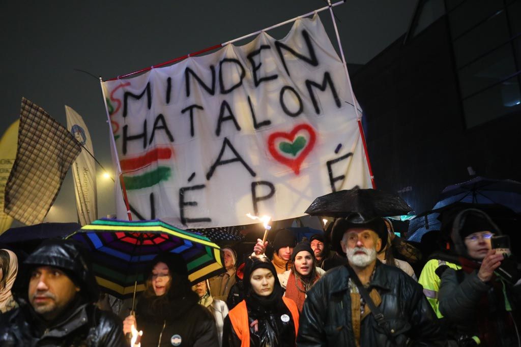 tanár-diák tüntetés, MTVA, 20221209 -- fotó - Hatlaczki Balázs -69
