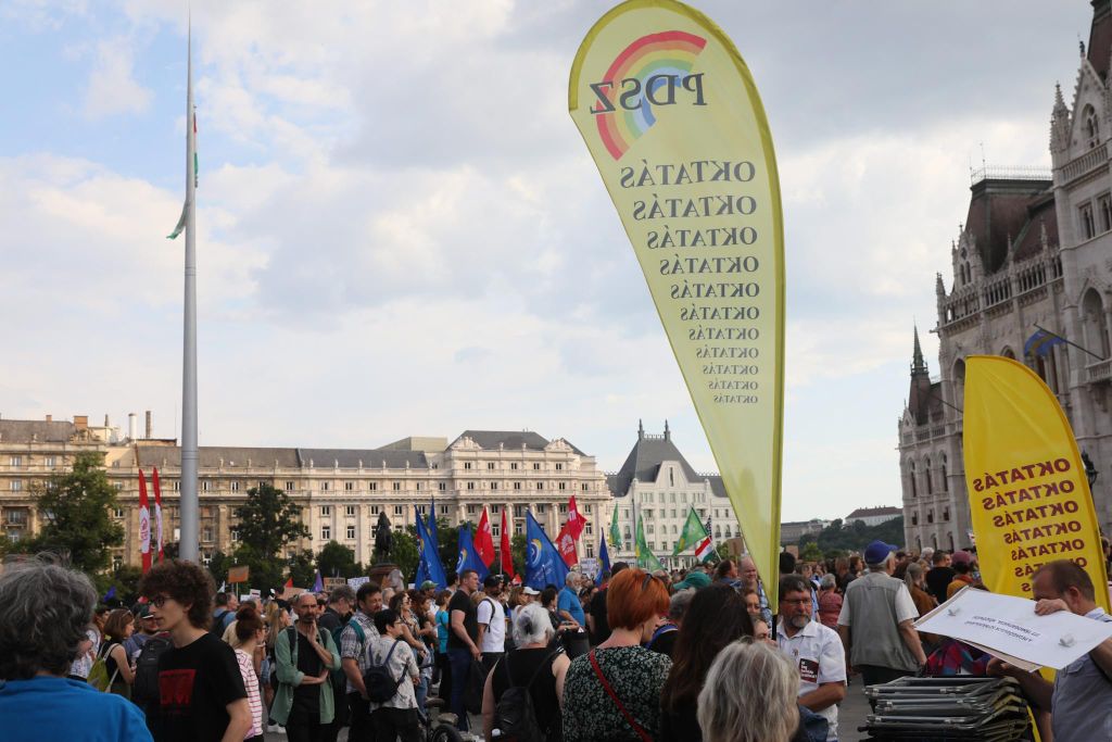 20230616 Tanár-diák tüntetés a státusztörvény ellen // Hatlaczki Balázs