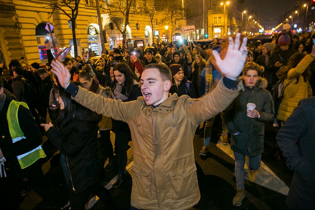Résztvevők a Váltsunk rendszert közösen az oktatásban címmel meghirdetett diáktüntetésen Budapesten 2018. február 23-án. Fotó: Horváth Péter Gyula