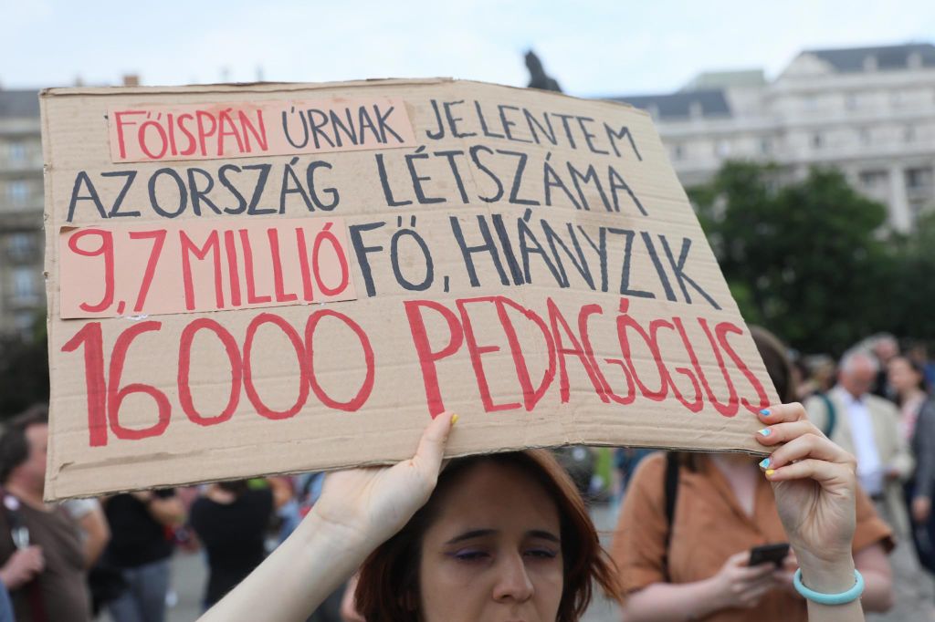 20230616 Tanár-diák tüntetés a státusztörvény ellen // Hatlaczki Balázs