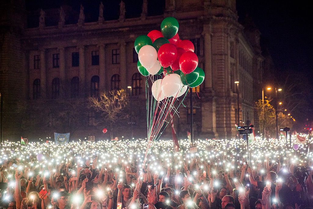 A Facebookon meghirdetett, ellenzéki pártok részvételével tartott demonstráció Budapesten Fotó: Horváth Péter Gyula