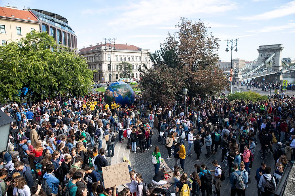 Demonstráció a harmadik globális klímasztrájk keretében Budapesten 2-HPGy