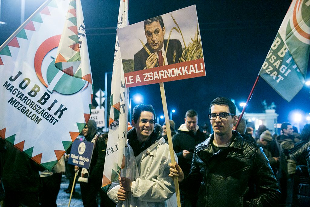A Jobbik tüntetése a Fidesz székháza előtt Budapesten 2017. december 15-én. Fotó :Horváth Péter Gyula