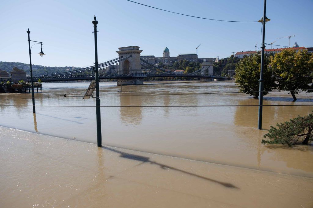 20240921 -- Tetőzik a Duna áradása Budapesten // fotó: Hatlaczki Balázs