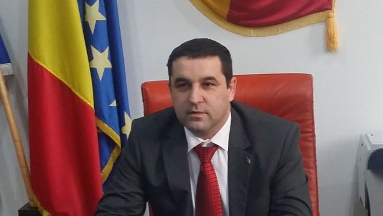 Magyar feliratok és szimbólumok miatt 38 pert indított Kovászna megye prefektusa