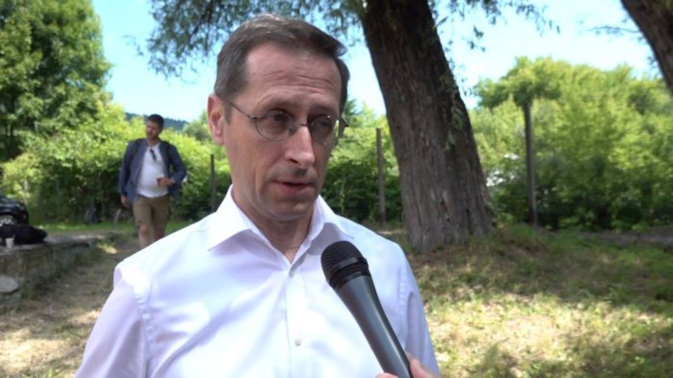Varga Mihály a PS-nek Tusványoson: Sokkot okozna a hatósági ársapka azonnali kivezetése (videó!)