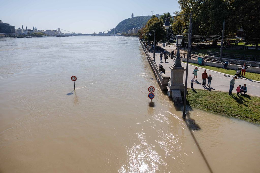 20240921 -- Tetőzik a Duna áradása Budapesten // fotó: Hatlaczki Balázs