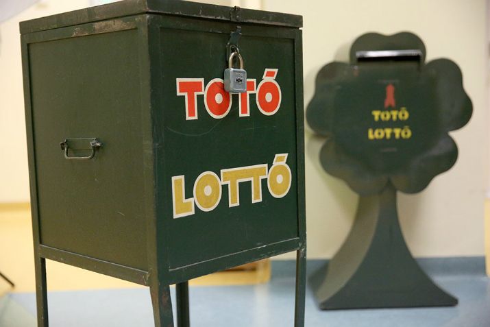 Szerencsejatek Zrt totto lotto jatek szerencse szerencsekerek 2015.11.20. foto-Horvath Peter Gyula