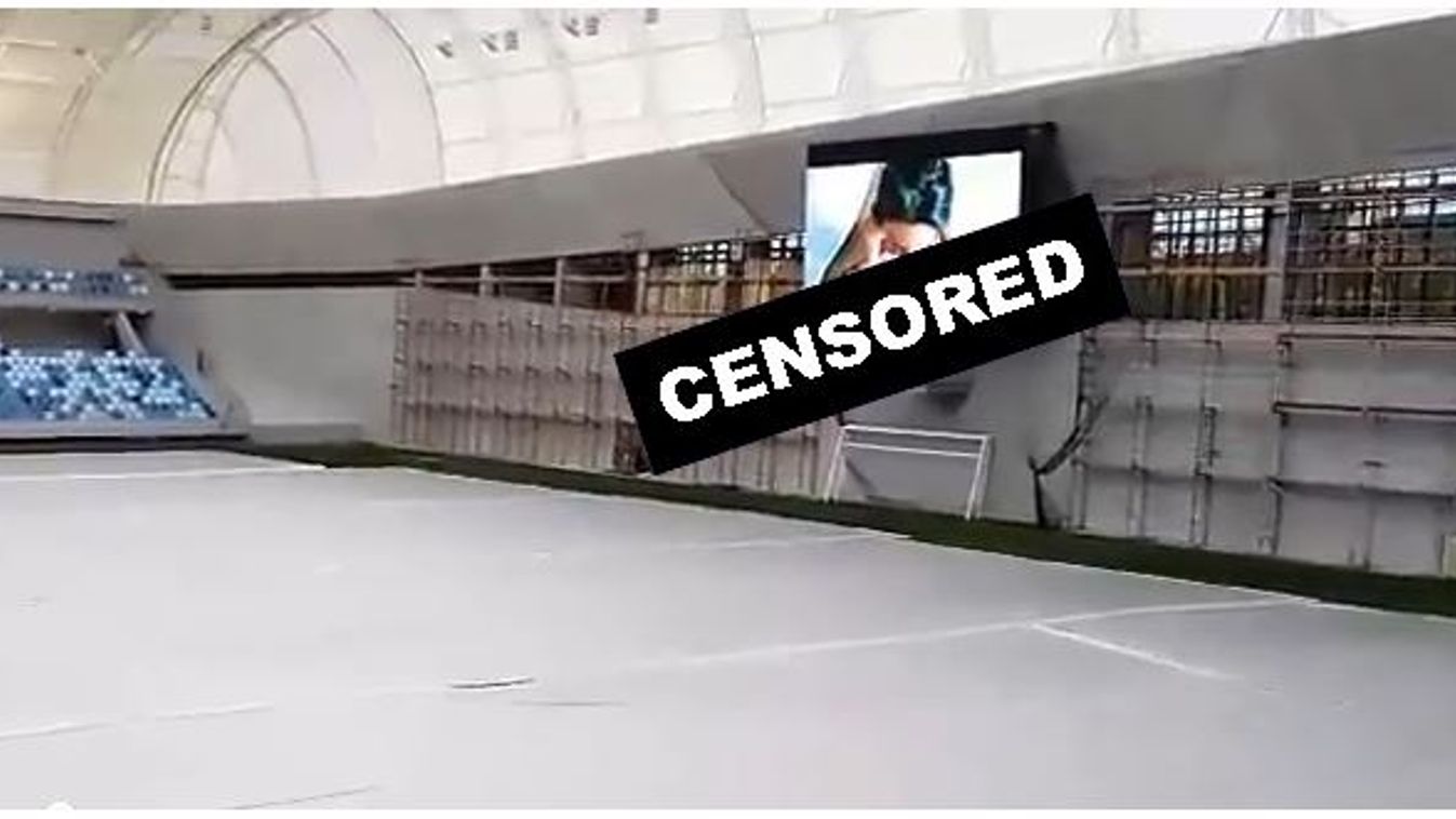 Giga baki: pornó ment az MTK stadion kivetítőjén