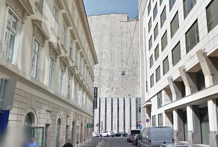 Így néz ki Finta büszkesége, a Duna Intercontinental hátulról, a Váci utca felől - Fotó: Google