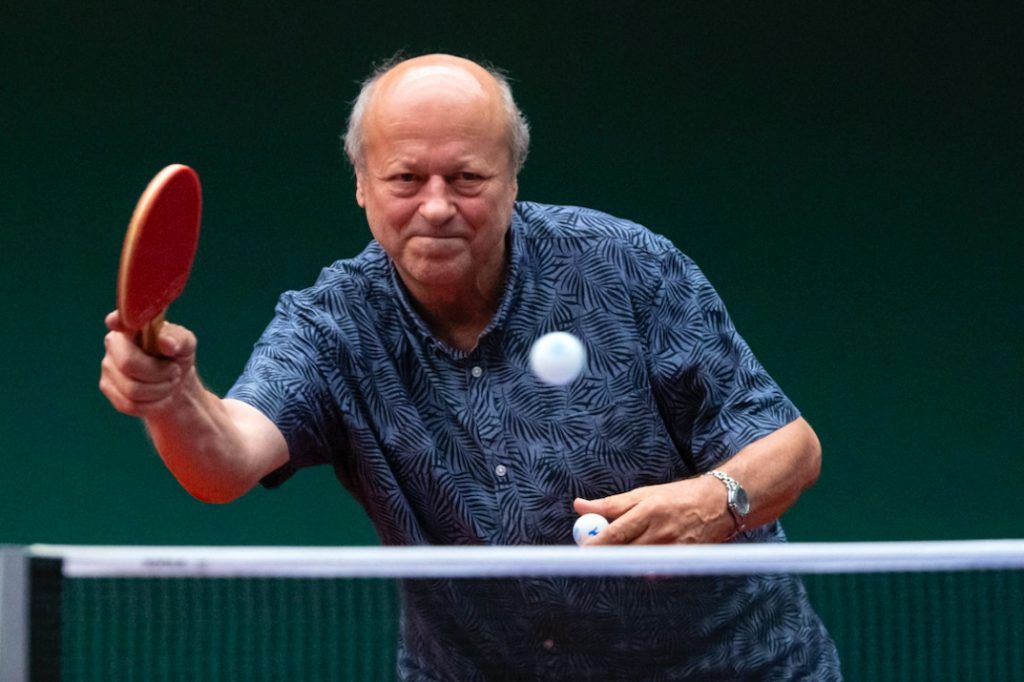 Jónyer István a 70. születésnapján, játék közben. Fotó: MTI/Szigetváry Zsolt