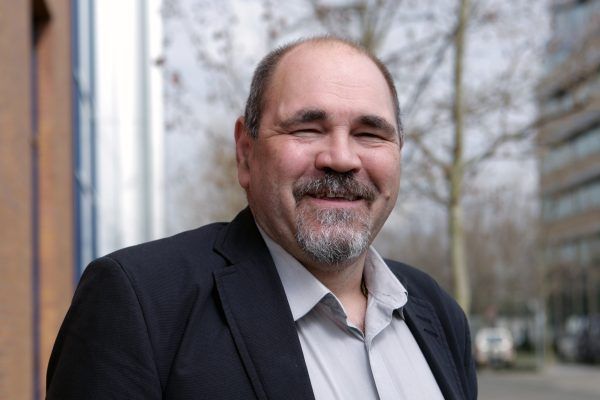 Bélteczki János harcostársait is óvatosságra inti. Fotó: Origo
