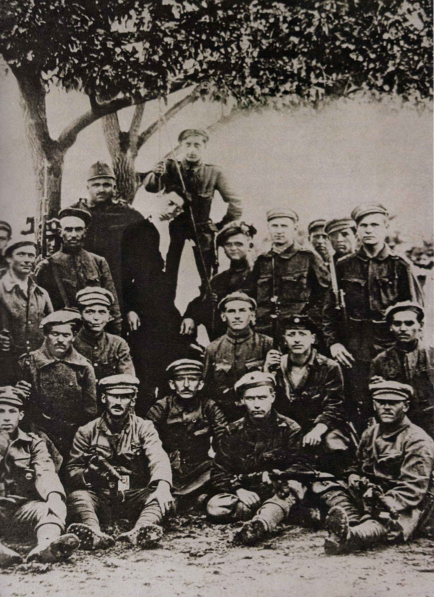 A Lenin-fiúk Dunapatajban / Forrás: Rubicon