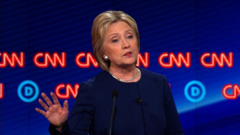 Komoly gondokat okoz az e-mail botrány Clintonék kampánystratégiájában
