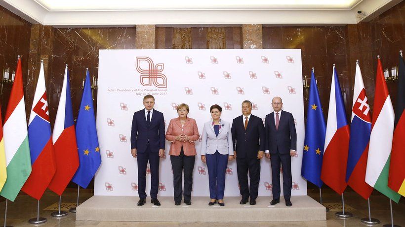 robert-fico-angela-merkel-beata-szydlo-viktor-orban-bohuslav-sobotka