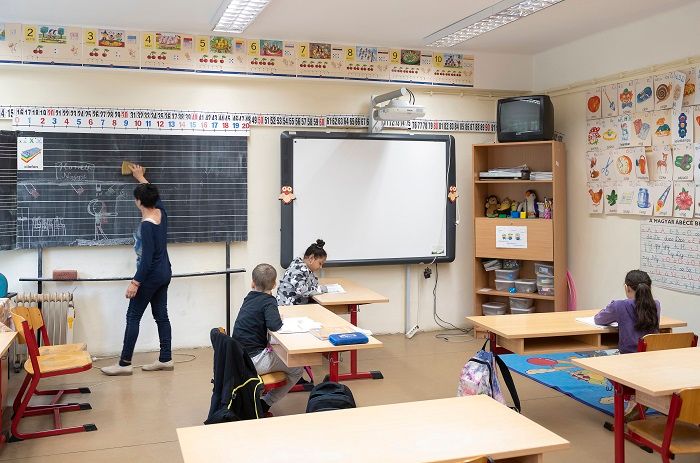 Nyíregyháza, 2020. június 2.<br /> Diákok a felzárkóztató órán a Nyíregyházi Arany János Gimnázium, Általános Iskola és Kollégium tantermében 2020. június 2-án. <br /> Fotó: MTI/Balázs Attila