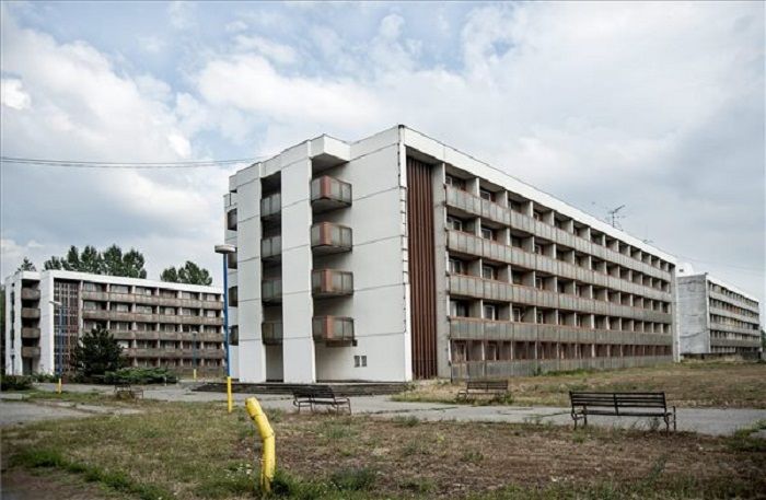 bős3