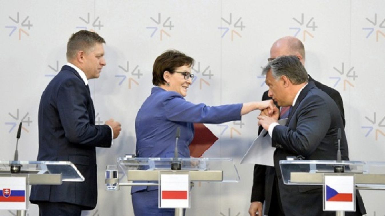 Késő bánat – A lengyel államfői hivatal szerint hiba volt szétverni a V4-et