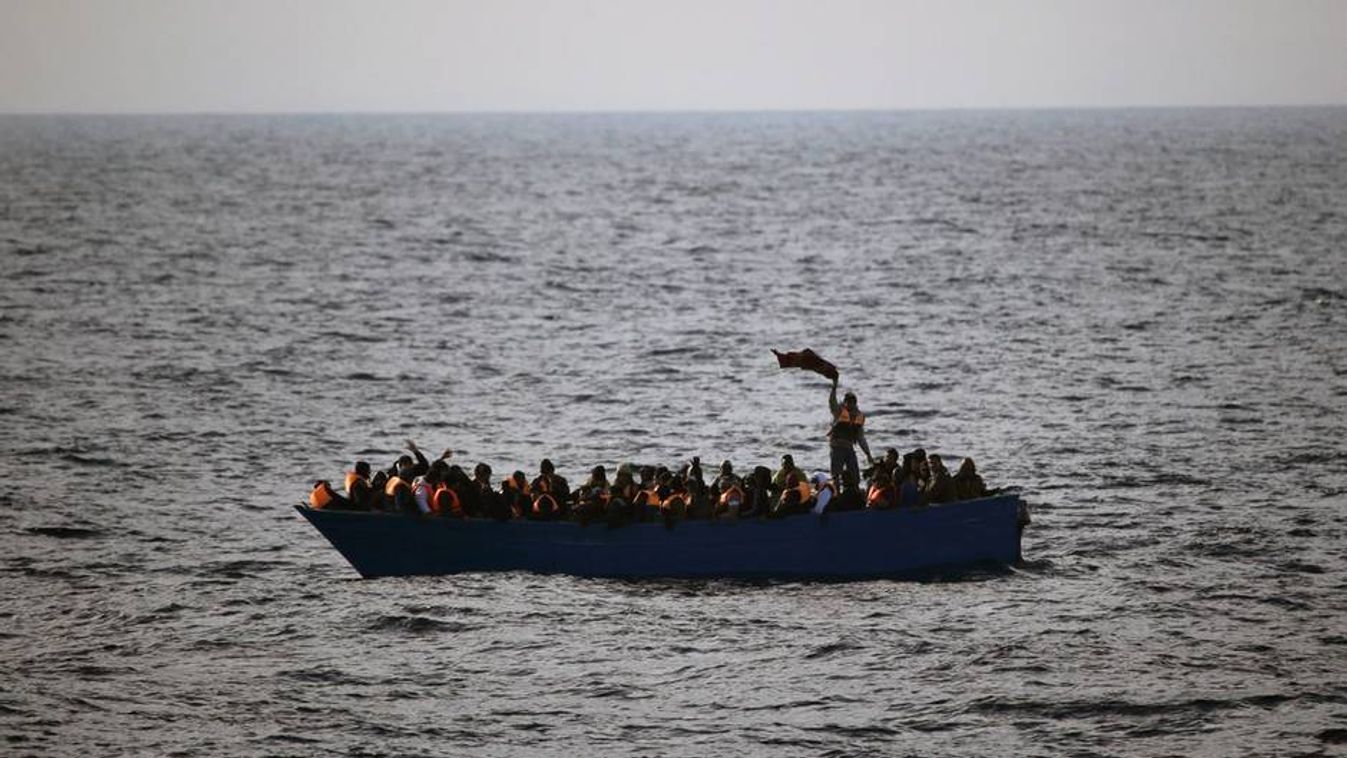 Szélsőjobboldali aktivisták indultak el megállítani a migránsáradatot