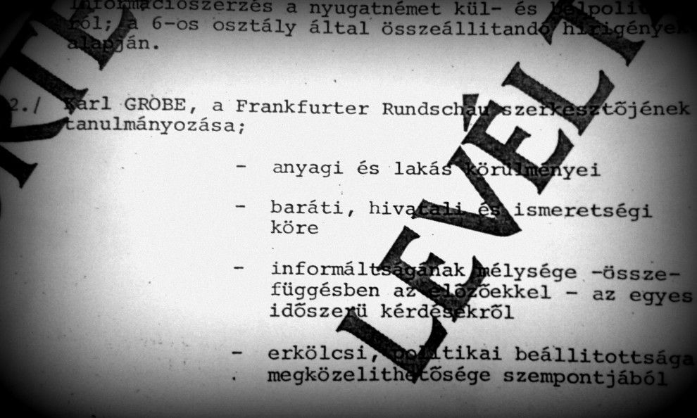 Közel Grobéhoz / Ill.: PS