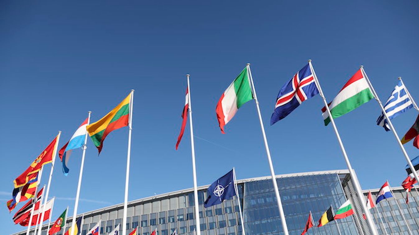 Török külügyminiszter: Svédországnak további lépéseket kell tennie a NATO-tagságért