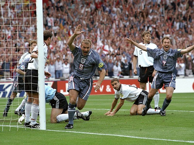 Shearer ünnepel / Fotó: Sportige.com