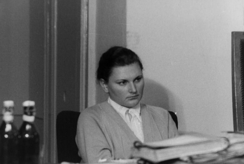 Lakatos Péterné népbíró, a Nagy Imre és társai elleni perben. Filmkockák a tárgyaláson készült felvételből / Fortepan.hu, ad.: Magyar Nemzeti Levéltár