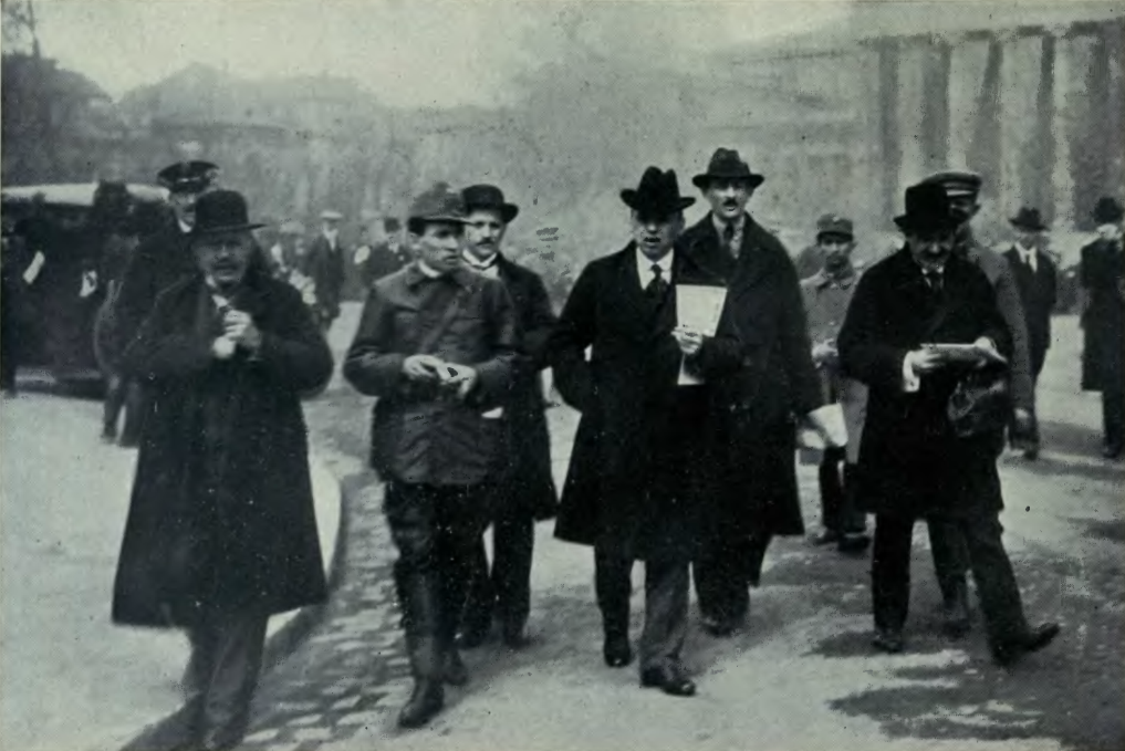 Szamuely Tibor és Kun Béla (1919. május 1.) /Fotó és forrás: Wikipedia.hu